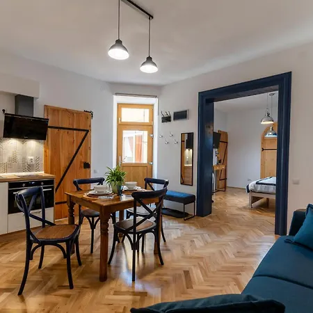 Luxurious In Old Town - Ultra Brasov